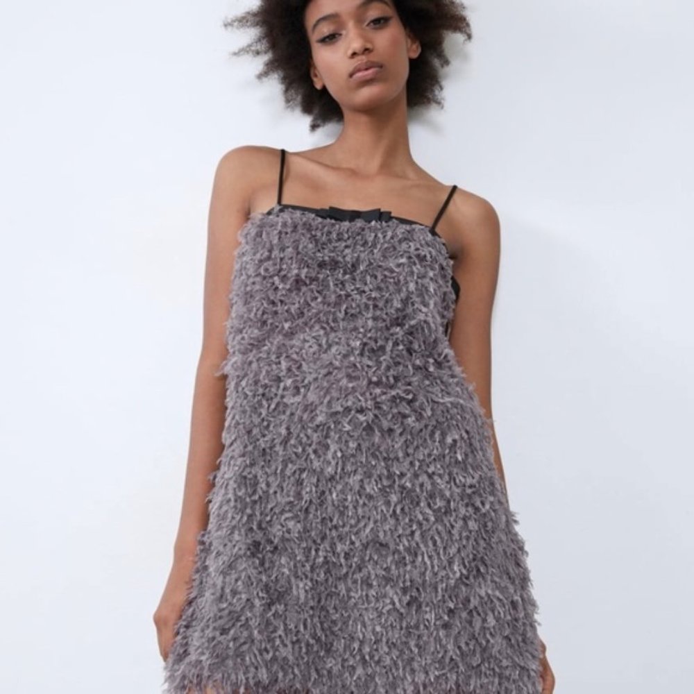 Zara Size SMALL Women Grey Faux Feather Party Short Dress Spaghetti Strap NEW